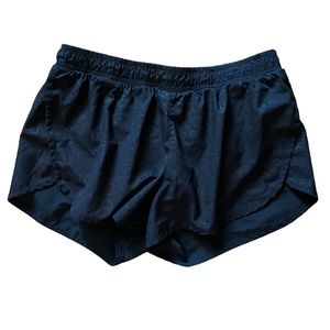 Black detailed running athletic shorts